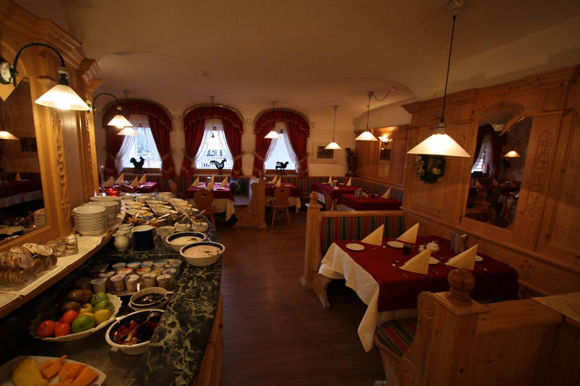 Aparthotel Garni Criss Colfosco Exterior foto