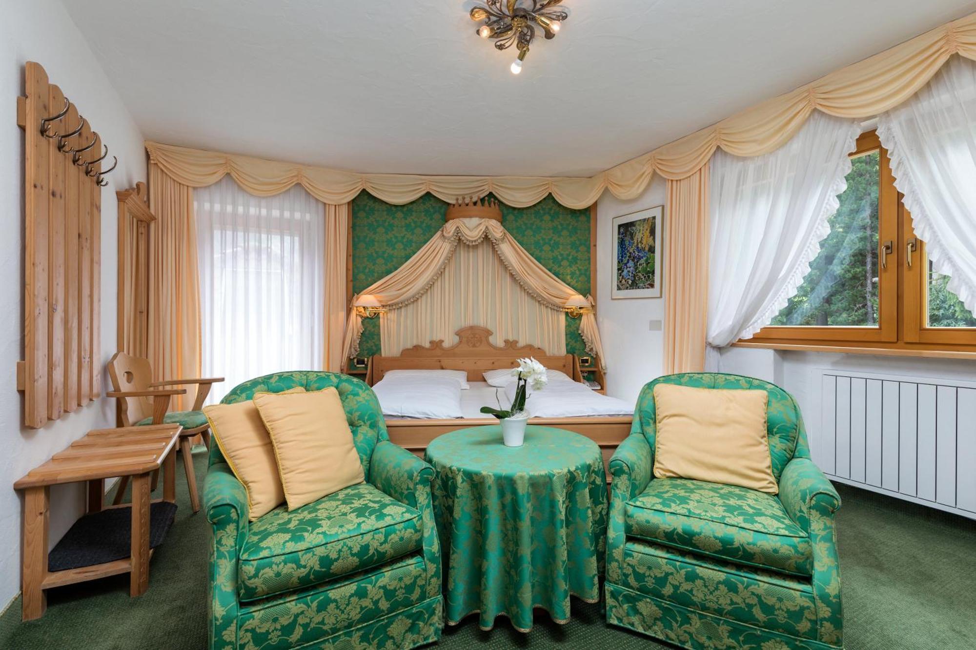 Aparthotel Garni Criss Colfosco Exterior foto
